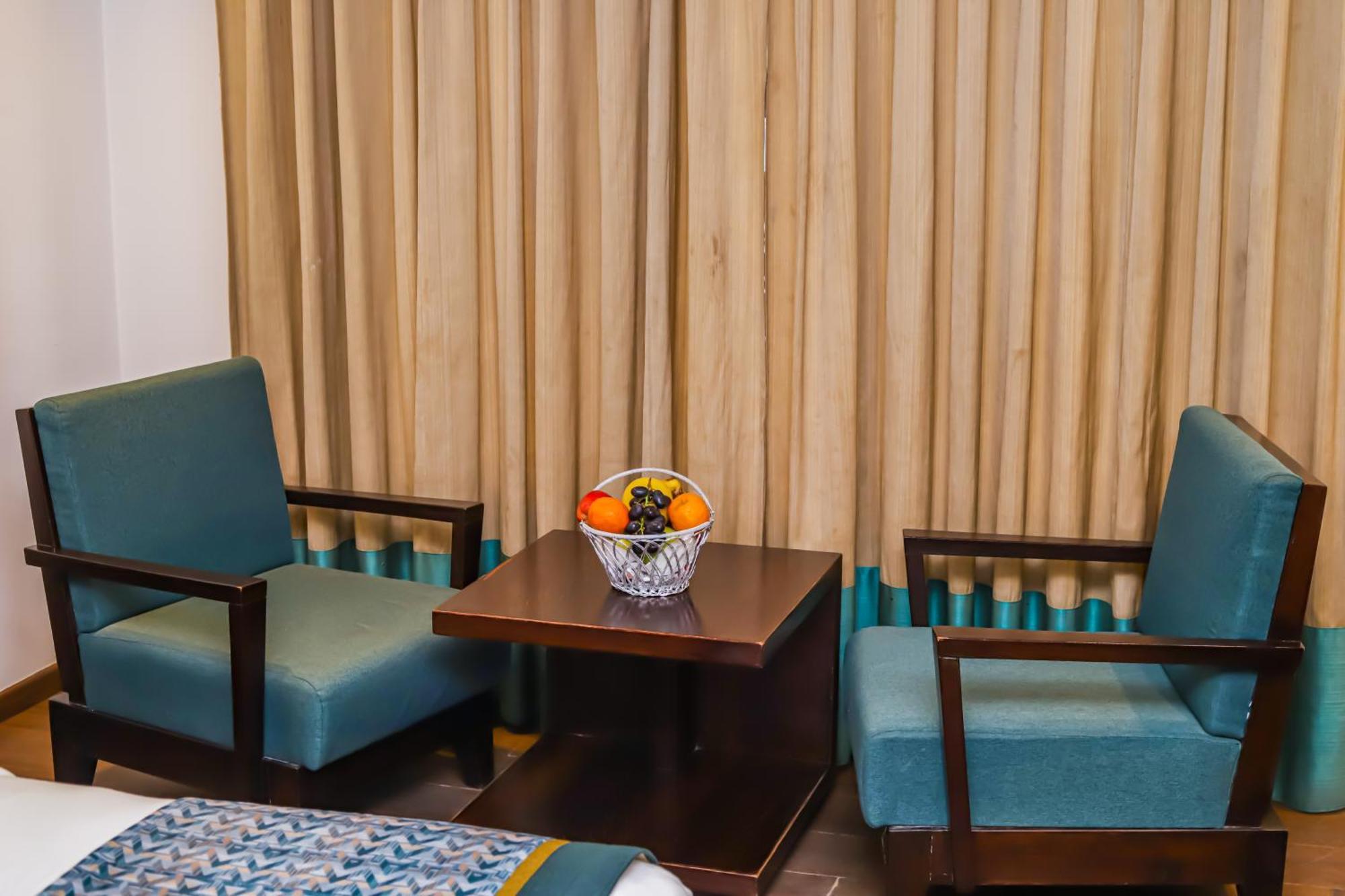 Godwin Deluxe Near Railway Stn Offers Free Airport Pick-up 4* New Delhi